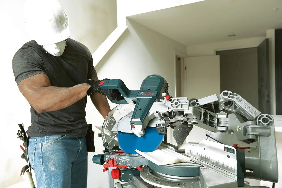 Bosch Professional Paneelsäge GCM 10 GDJ