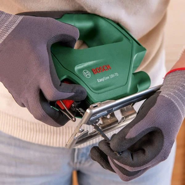 Bosch Akku Stichsäge EasySaw 18V-70