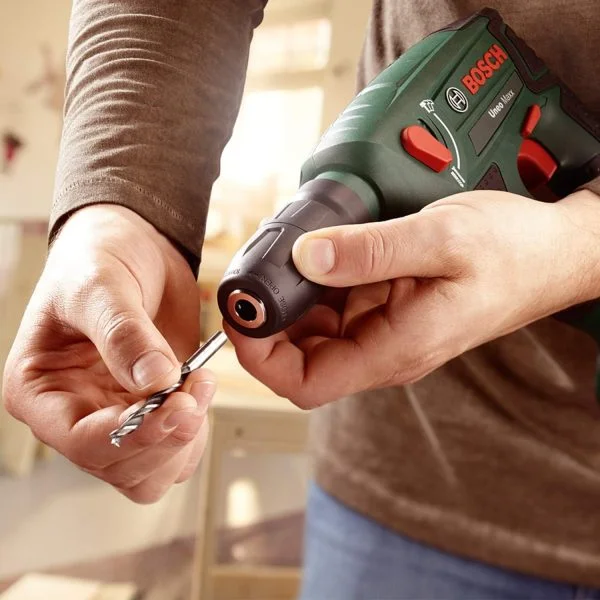 Bosch Akku Bohrhammer UneoMaxx (2 Akku, 18 Volt System, max. Bohrdurchmesser in Beton 10 mm, im Koffer)