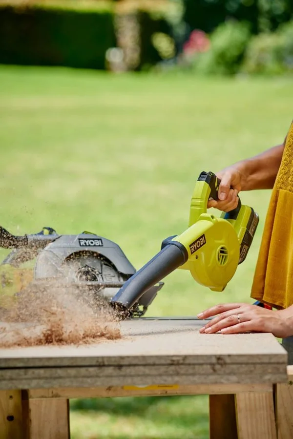 RYOBI 18 V ONE+ Akku-Gebläse R18TB-0