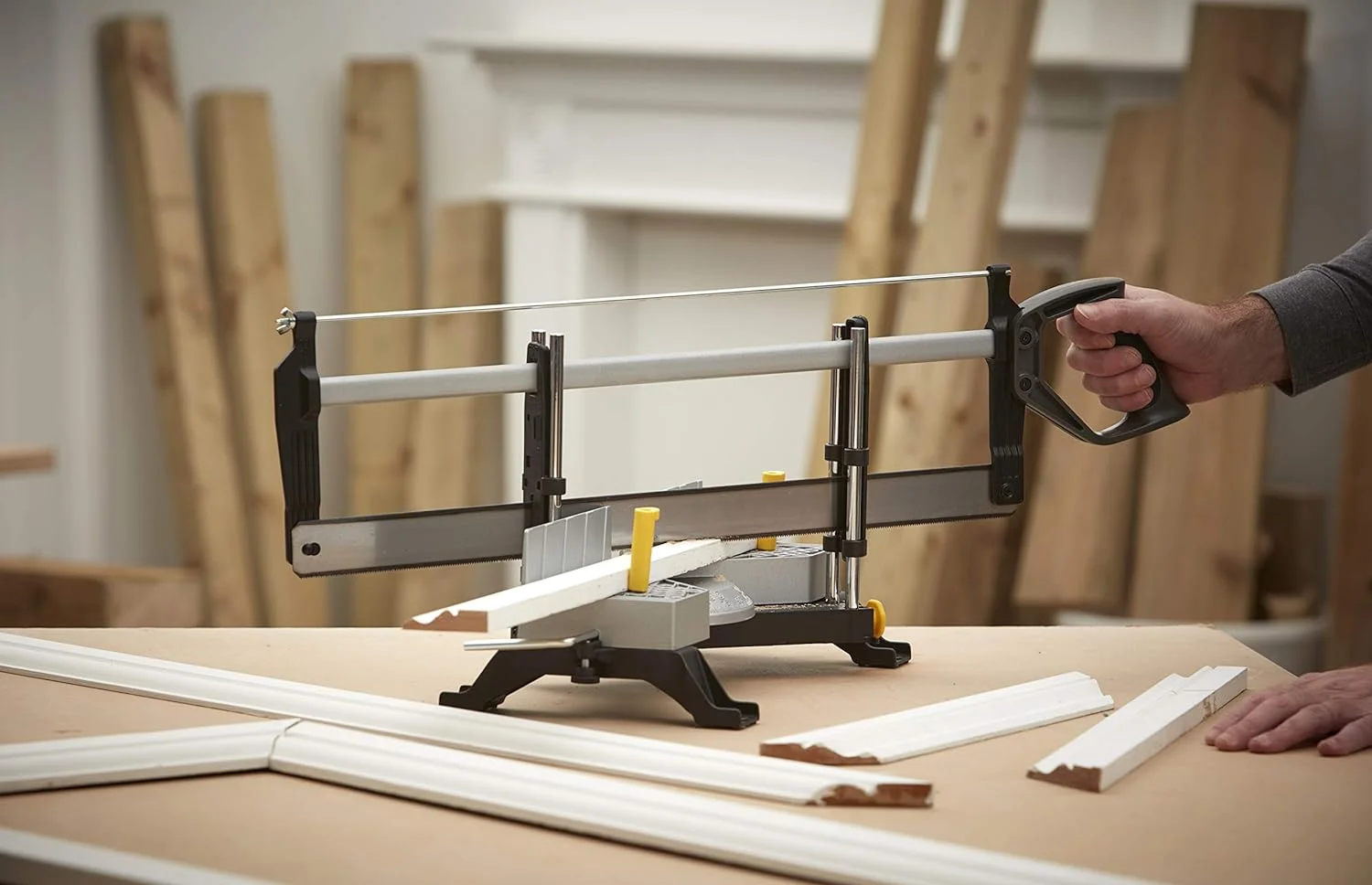 Stanley automatische Gehrungslade aus Metall mit Säge