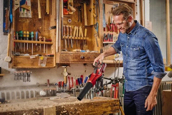 Einhell Akku-Universalbläser GE-UB 18/250 Li E-Solo Power X-Change