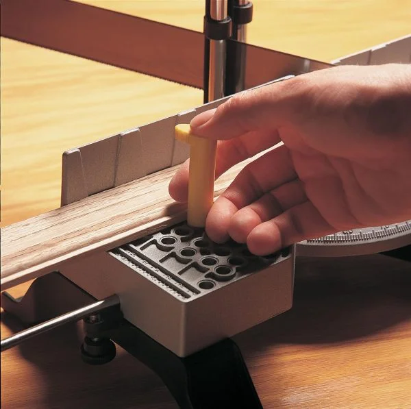 Stanley automatische Gehrungslade aus Metall mit Säge