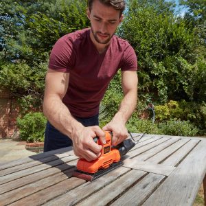 Black+Decker BEW220 Schwingschleifer