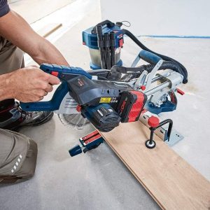 Bosch Professional 18V System Akku Paneelsäge GCM 18V-216