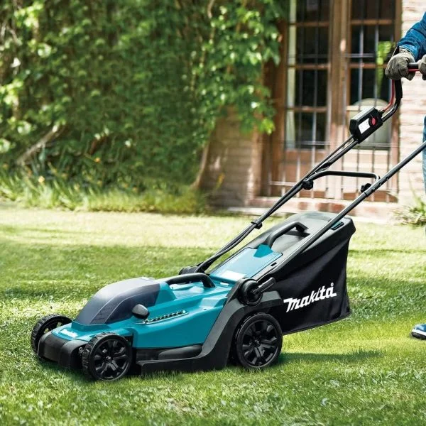 Makita DLM330RM Akku-Rasenmäher 18V