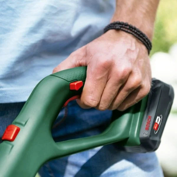 Bosch Home and Garden Rasentrimmer EasyGrassCut