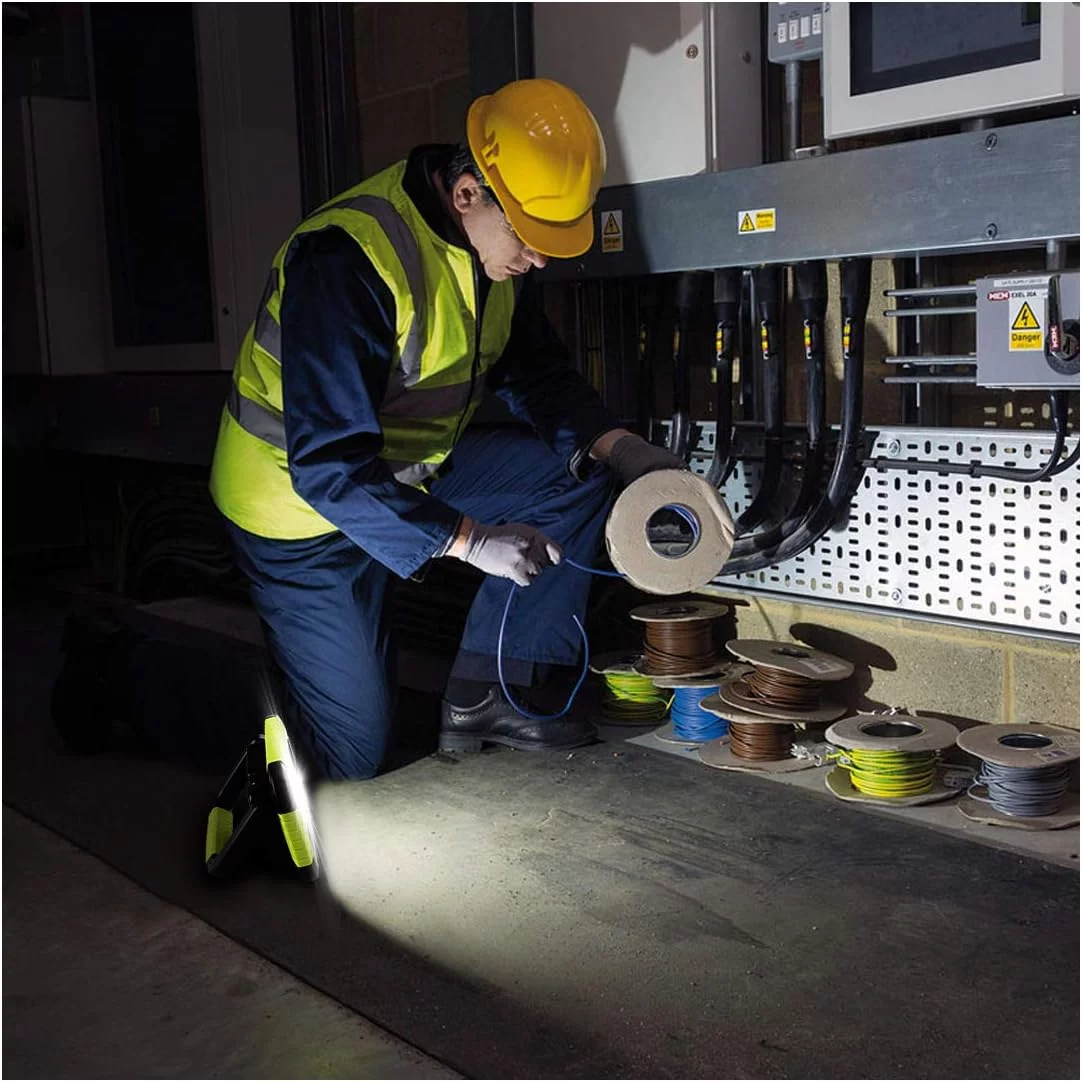 LE LED Akku Strahler, Campinglampe Tragbar, 10W 1000 Lumen