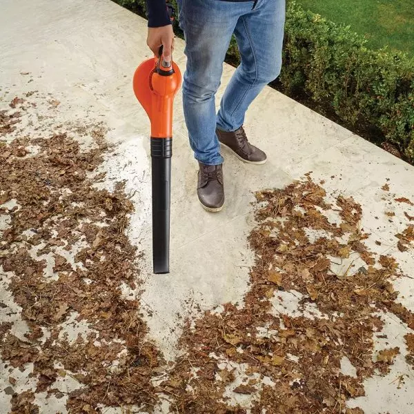 Black+Decker Akku-Laubbläser GWC1820PCB