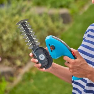Gardena Set Akku-Gras- und Strauchschere