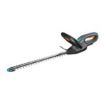 Gardena Akku-Heckenschere EasyCut 45/18V P4A Solo Akku-Heckenschere: Gegenläufige Messer, Anschlagschutz, Ergonomischer Griff, Einfache Lagerung, Kabelloses Schneiden (14734-55)