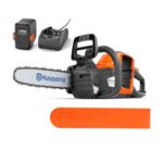 Husqvarna 225i cordless chainsaw - lightweight, wireless, quiet, 14″ rail, 20 m/s chain speed, ideal for tree trimming and garden maintenance (including battery & charger)