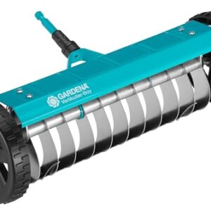 Gardena combisystem-Vertikutier-Boy: Hand-Vertikutierer zur Beseitigung von Moos, Unkraut und Rasenfilz, 32 cm Arbeitsbreite, mit robusten Rädern und Hubachse zum leichteren Arbeiten (3395-88)