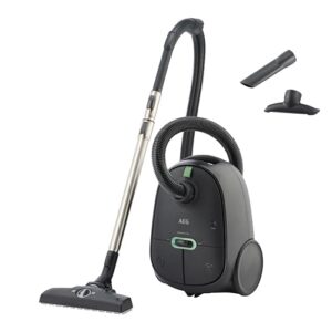 AEG CLEAN 6000 ÖKO Staubsauger mit Beutel, Hohe Saugleistung, Zusatzdüsen, XL-Räder, Edelstahl-Teleskoprohr, aus 65% Recyclingmaterial, 12 m Kabel, 850 Watt, Zubehör, Grau, AB61C1OKO