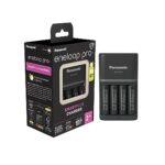 eneloop pro SmartPlus Ladegerät, für 1-4 AA/AAA NI-MH Akkus, 2 Stunden Ladezeit, 10 Sicherheitsfunktionen, inkl. 4 eneloop pro AA Akkus (2500 mAh)