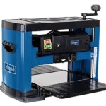 Scheppach Dickenhobelmaschine PLM1800 | 1500W Leistung | 2 Hobelmesser | Drehzahl Hobelwelle 8500 min-1 | Durchlasshöhe/-breite: 152 mm / 330 mm | Spanabnahme max.: 2,8 mm