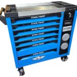 Werkstattwagen Werkzeugwagen mit voll Werkzeug und Musik Box Bestückter Werkzeugwagen mit 7 Schubladen und integrierten Boxen Radio / Bluetooth. •7 Schubladen randvoll bestückt •Abschließbar mit 4