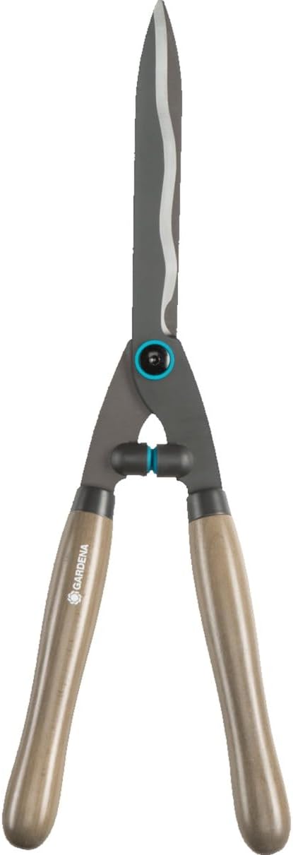 Gardena Heckenschere NatureCut: Robuste Gartenschere zum Schneiden von Hecken und dickeren Ästen, 23 cm, antihaftbeschichtete Messer, ergonomische Holzgriffe (12300-20) – Bild 2