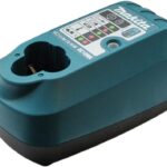 Makita 194588-1 Schnelladegerät 10.8 V DC10WA