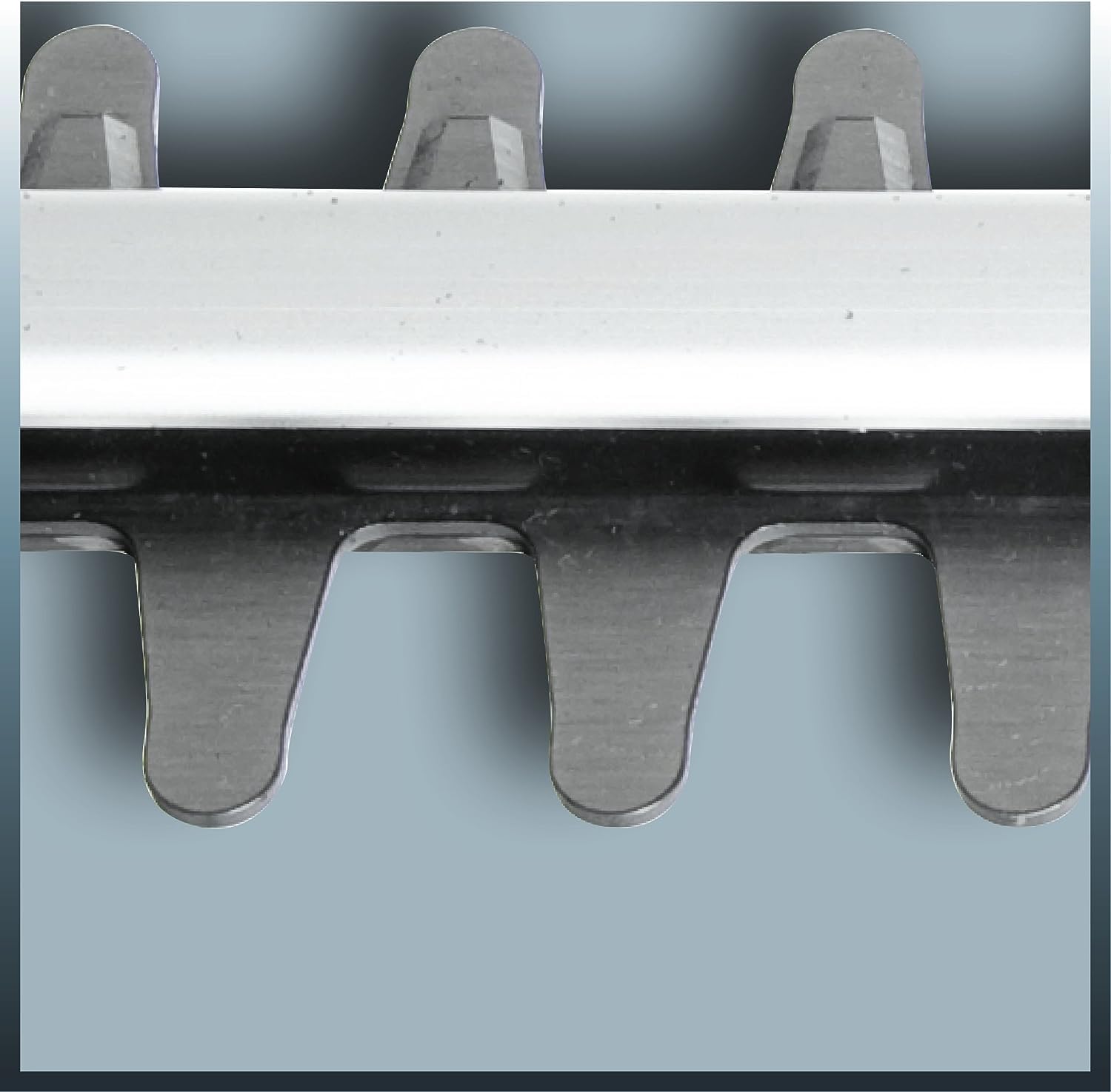 Einhell Elektro-Heckenschere GC-EH 4550 (geringes Gewicht, Messer aus lasergeschnittenem und diamantgeschliffenem Stahl, inkl. Alu-Messerabdeckung) – Bild 5