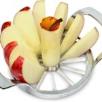 Adam Profi Edelstahl Apfelteiler, Küchenwerkzeug für Obstzubereitung, 12-teiliges Schnittmuster, langlebig, vielseitig und einfach zu reinigen (Apfelschneider)