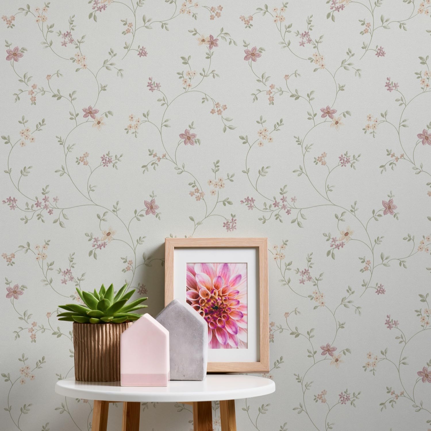 A.S. Création Maison Charme Vliestapete mit floralem Muster Blümchen 0,53 x 10,05 m – Creme, Grün, Bunt – Blumentapete Made in Germany – 937701 – Bild 5