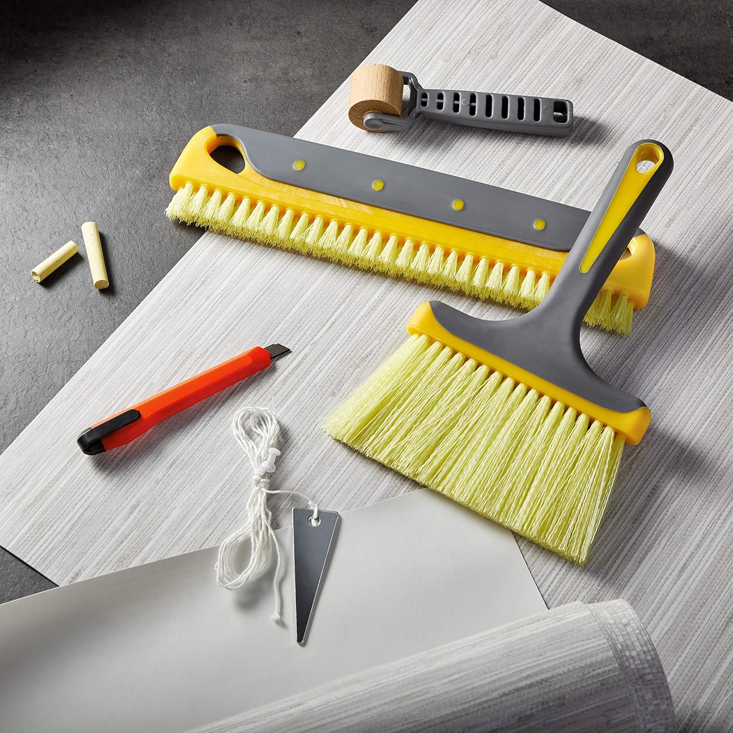 Amazon Basics Tapezier-Set, inklusive Bürsten mit weichen Griffen, 7-teilig – Bild 5