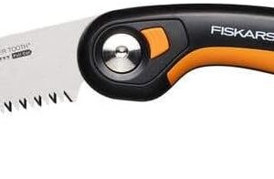 Fiskars Plus Klappsäge, Für dicke Stämme und Äste, 3 Schneidpositionen, Scharfes Power Tooth-Blatt, Grobzahnung, Blattlänge: 21 cm, Schwarz/Orange, SW69, 1067553