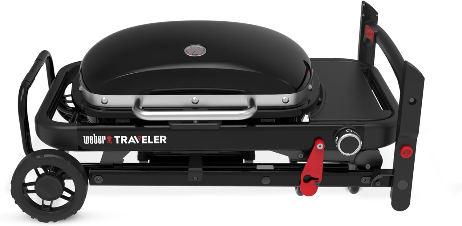 Weber Traveler Compact Gasgrill mit klappbarem Untergestell und Rädern | Tragbarer Grill, Porzellanemaillierte Gusseisen-Grillroste, Deckelthermometer, 3,81 kW Brenner, 2065 cm² Grillfläche, Schwarz 4 Weber Traveler Compact Gasgrill mit klappbarem Untergestell und Rädern | Tragbarer Grill, Porzellanemaillierte Gusseisen-Grillroste, Deckelthermometer, 3,81 kW Brenner, 2065 cm² Grillfläche, Schwarz – Bild 4