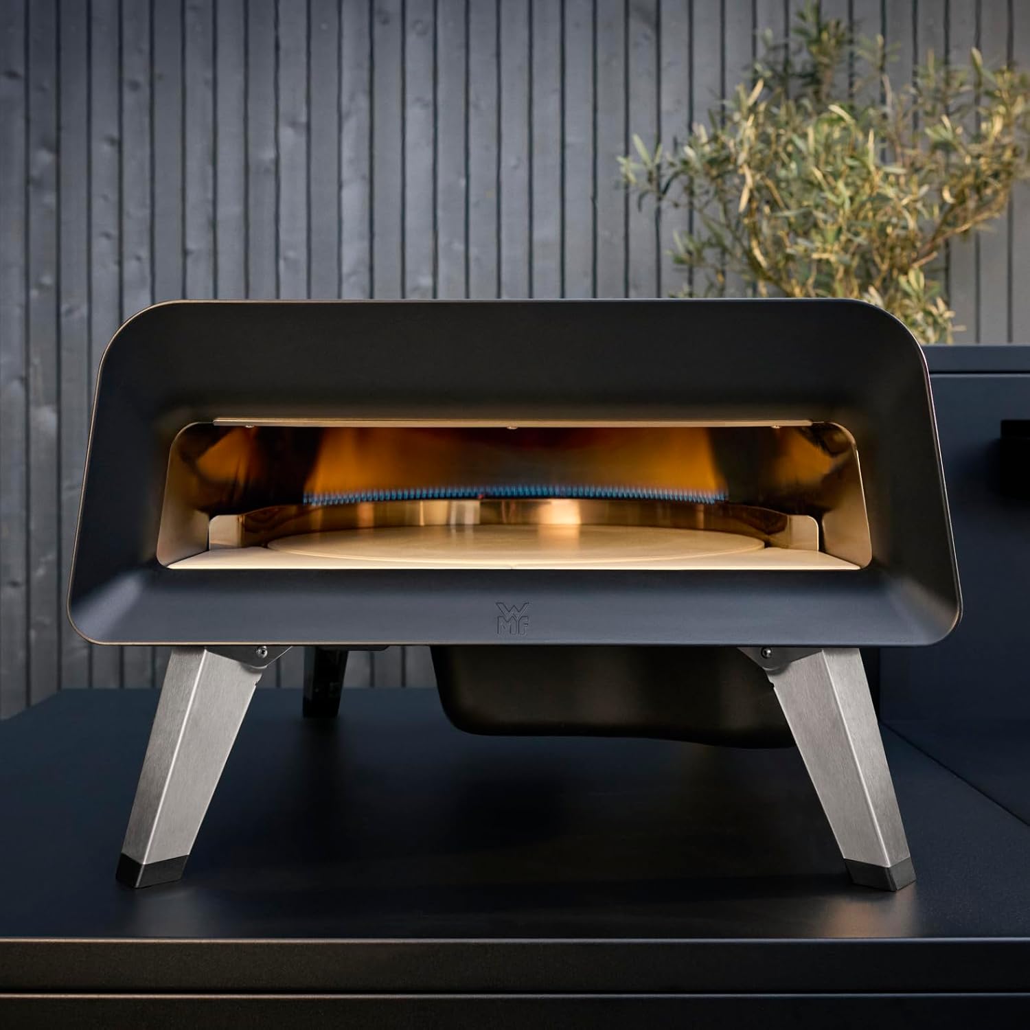 WMF Pizzaiolo Pro Pizzaofen, über 450°C Backtemperatur, großer Pizzastein (Ø 40 cm), automatische Drehmechanik, integrierte Temperaturüberwachung für perfekte Ergebnisse in 90 Sek., Gas Pizzaofen 5 WMF Pizzaiolo Pro Pizzaofen, über 450°C Backtemperatur, großer Pizzastein (Ø 40 cm), automatische Drehmechanik, integrierte Temperaturüberwachung für perfekte Ergebnisse in 90 Sek., Gas Pizzaofen – Bild 5