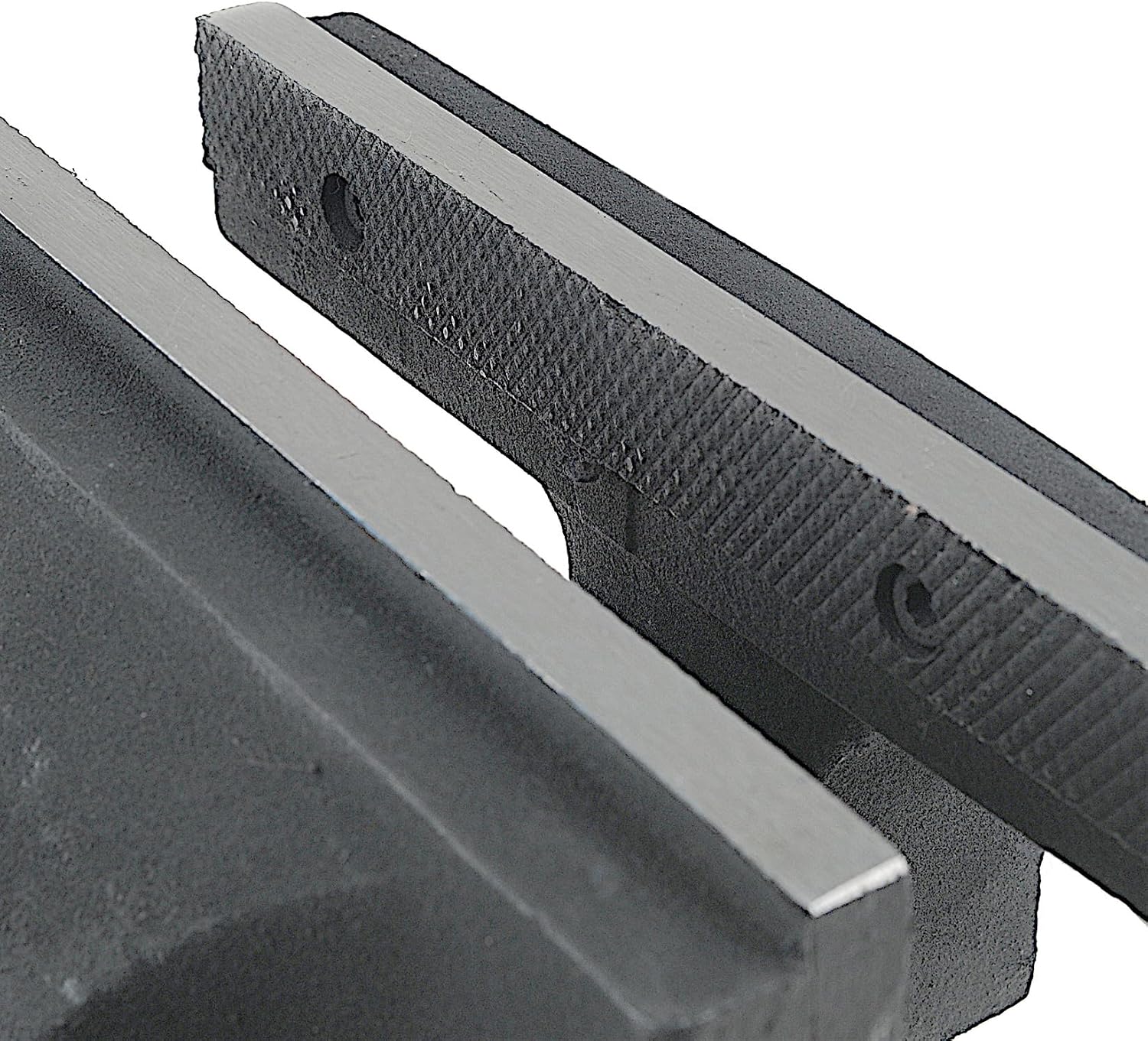 REXXER Schlosser-Schraubstock 200 mm drehbar aus Gusseisen | 200 mm Backenbreite, 360° drehbar, Mit Amboss, Austauschbare Spannbacken, Aus Gusseisen 3 REXXER Schlosser-Schraubstock 200 mm drehbar aus Gusseisen | 200 mm Backenbreite, 360° drehbar, Mit Amboss, Austauschbare Spannbacken, Aus Gusseisen – Bild 3
