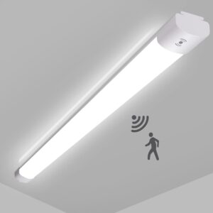 30W Feuchtraumleuchte mit Bewegungsmelder, 3300LM 90CM LED Röhre, IP65 Wasserdicht Kellerleuchte, Deckenlampe mit Bewegungsmelder für Büro Flur Treppe Garage Abstellraum, 4000K
