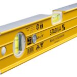 STABILA Wasserwaage Type 96-2, 40 cm, extrasteifes Alu-Profil, 1 Horizontal-Libelle, 2 Vertikal-Libellen, stoßdämpfende Endkappen, integrierte Rutsch-Stopper, Made in Germany, Gelb